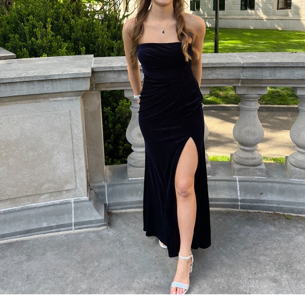 Galina signature Prom Dress size 4 purplish, dark blue velvet.